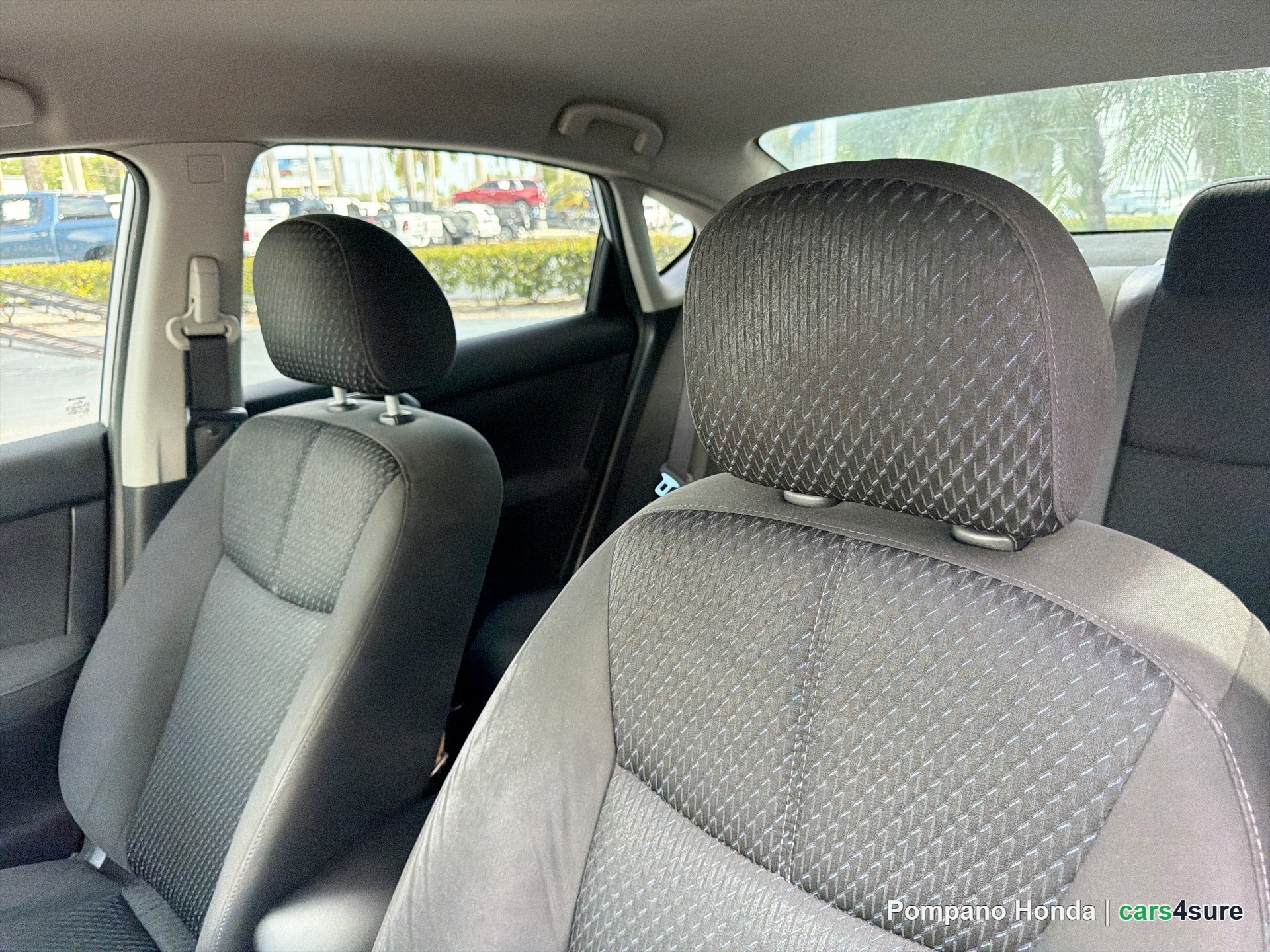 2013 NISSAN Sentra - Photo 4
