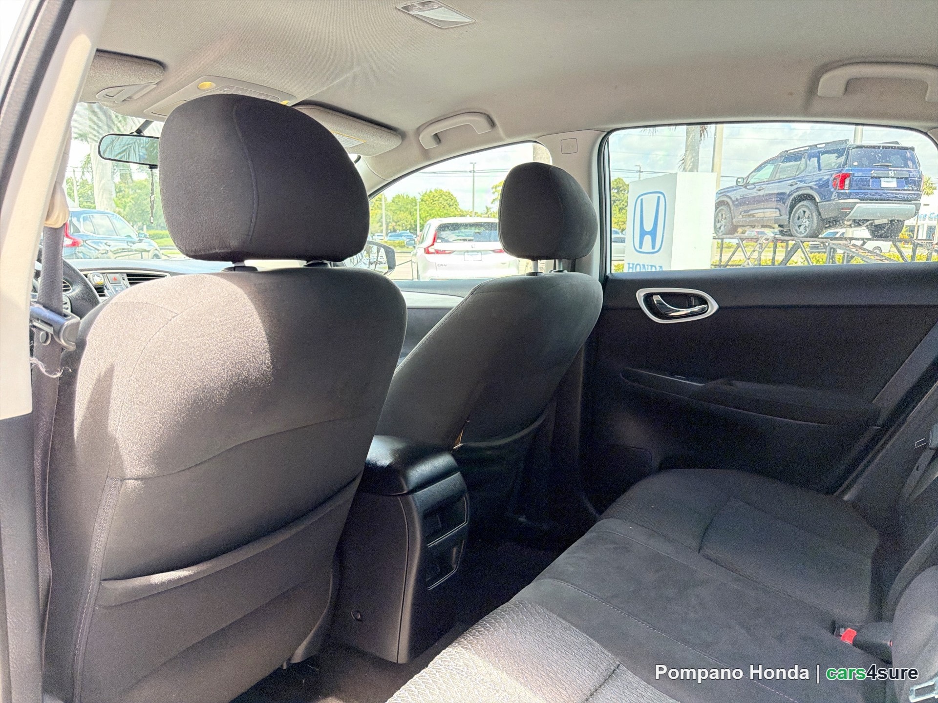 2013 NISSAN Sentra - Photo 10
