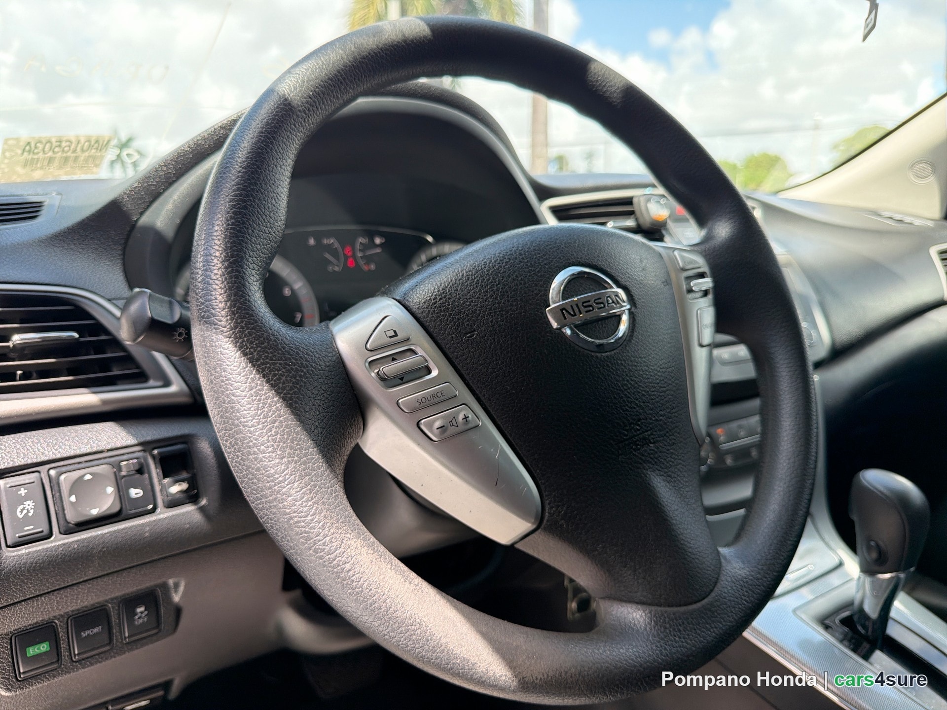 2013 NISSAN Sentra - Photo 5