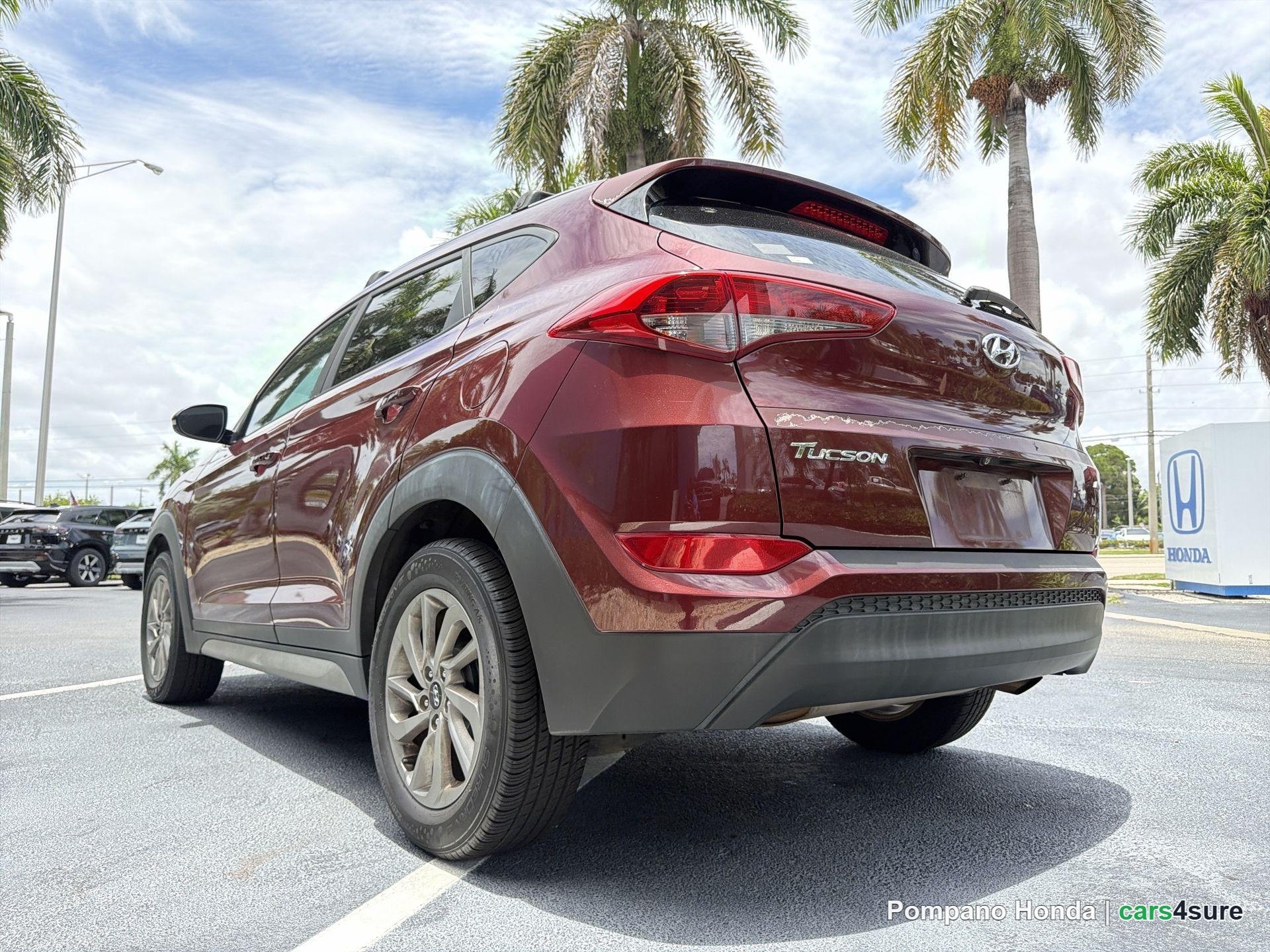 2017 HYUNDAI Tucson SE (Popular Equipment Pkg.), Eco, Sport, Limited, Night - Photo 2