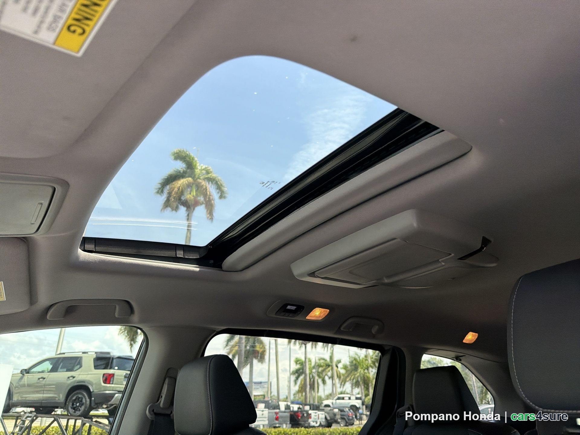 2024 HONDA Odyssey Touring - Photo 6