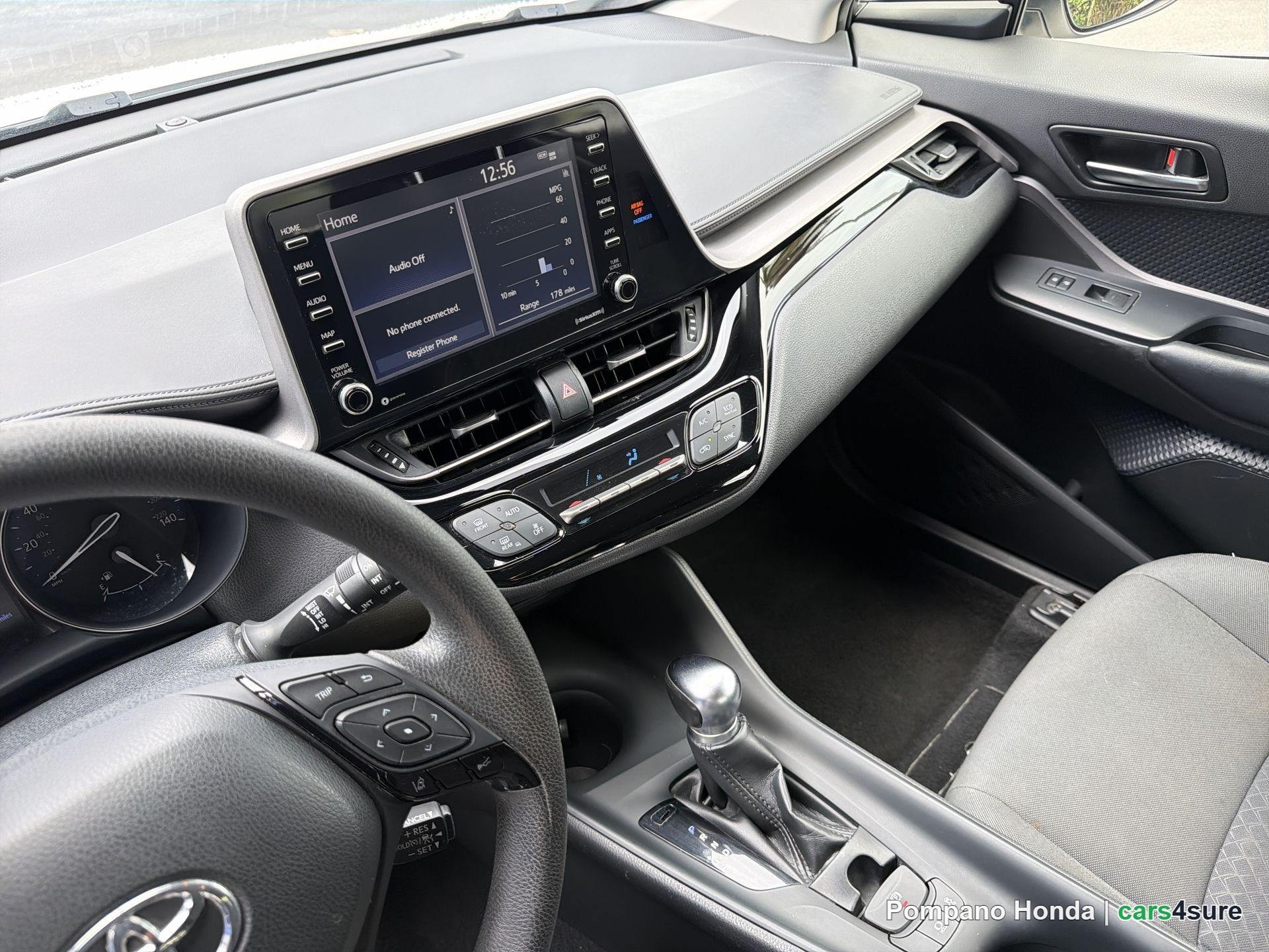 2020 TOYOTA C-HR - Photo 8