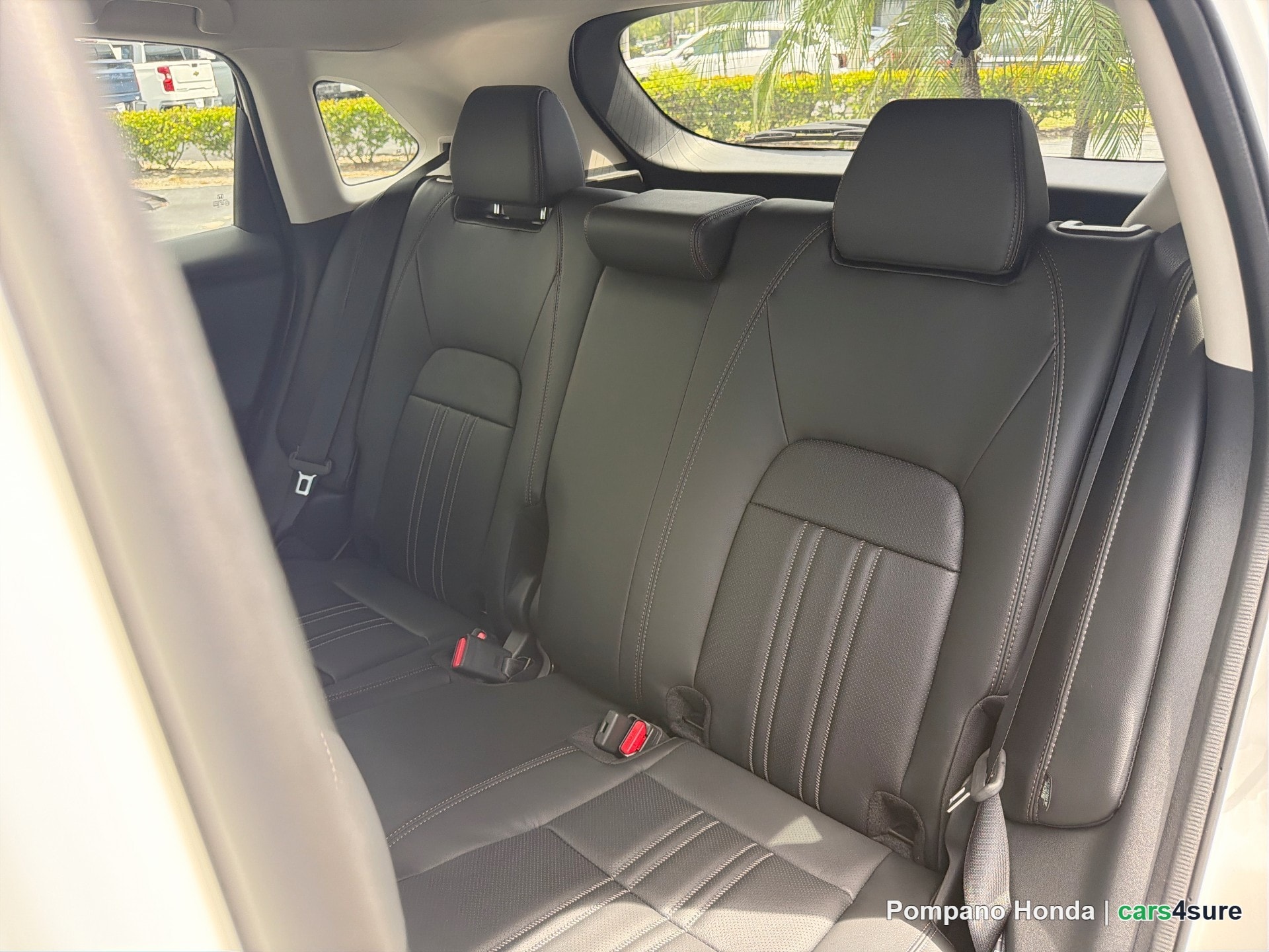 2027 HONDA HR-V EX-L - Photo 5