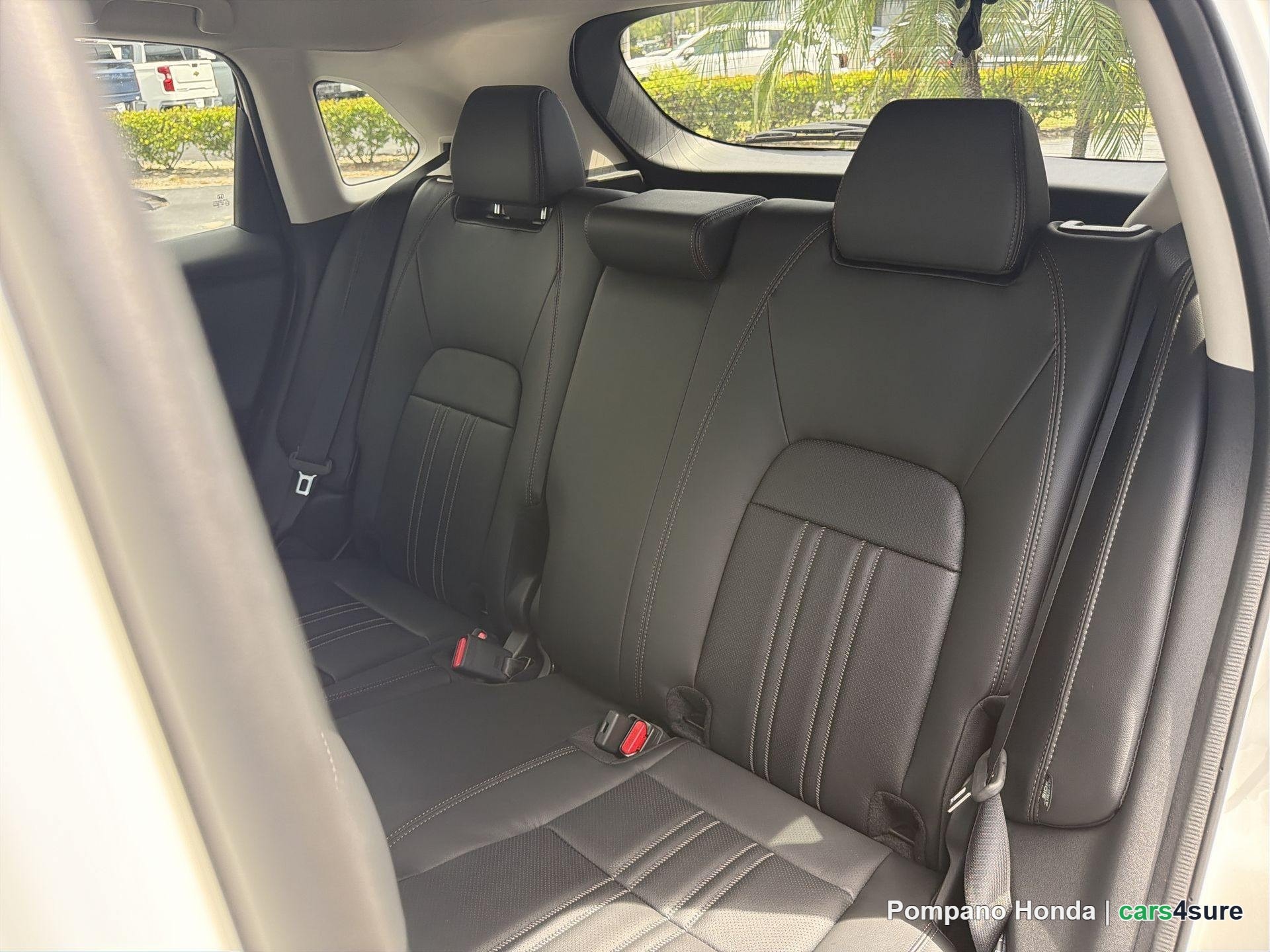2027 HONDA HR-V EX-L - Photo 11