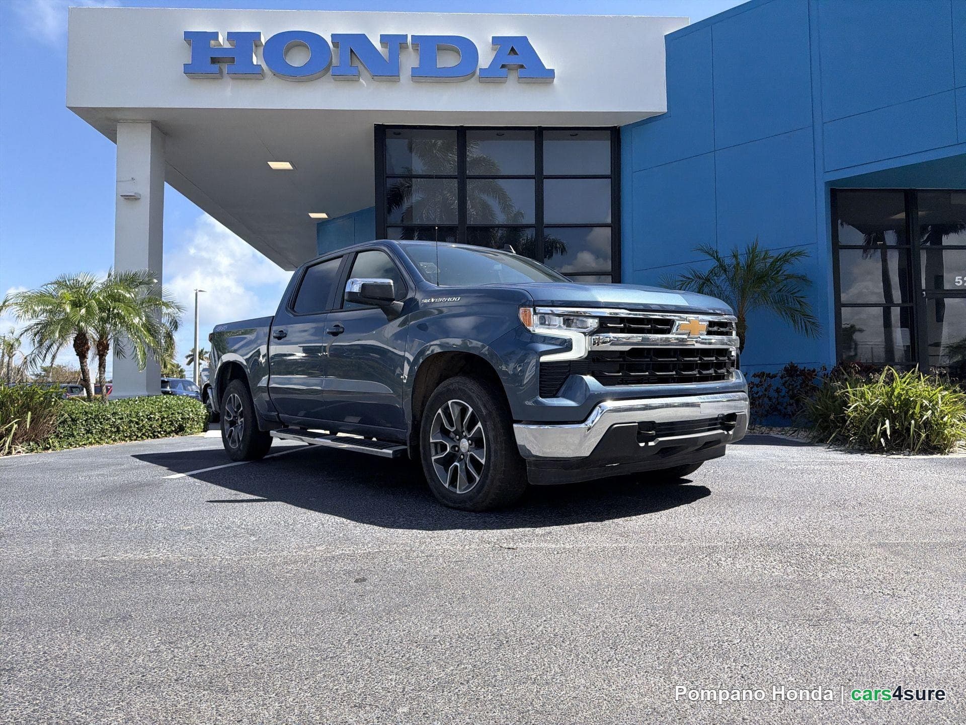 2024 CHEVROLET Silverado LT-L