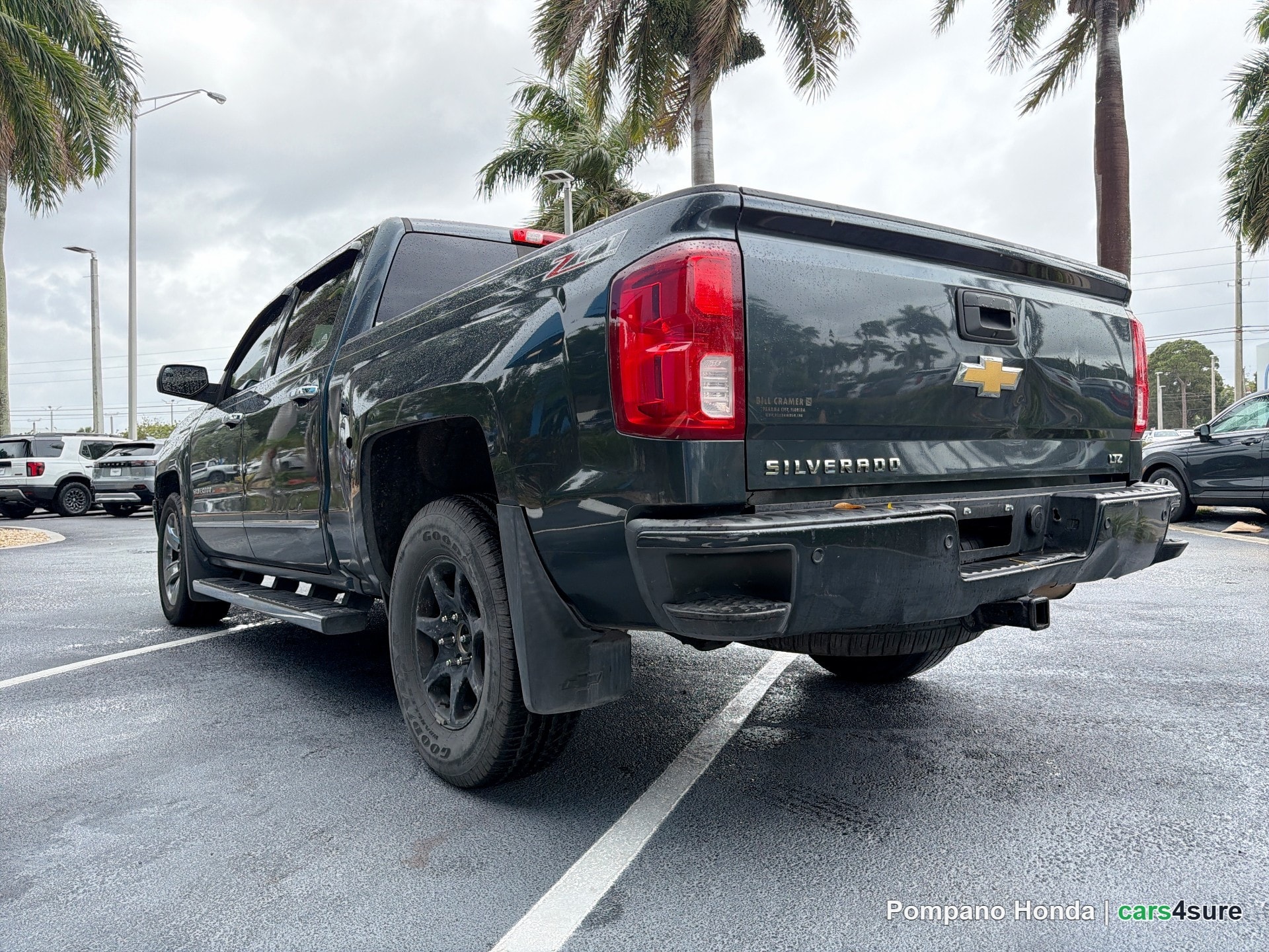 2017 CHEVROLET Silverado LTZ - Photo 3