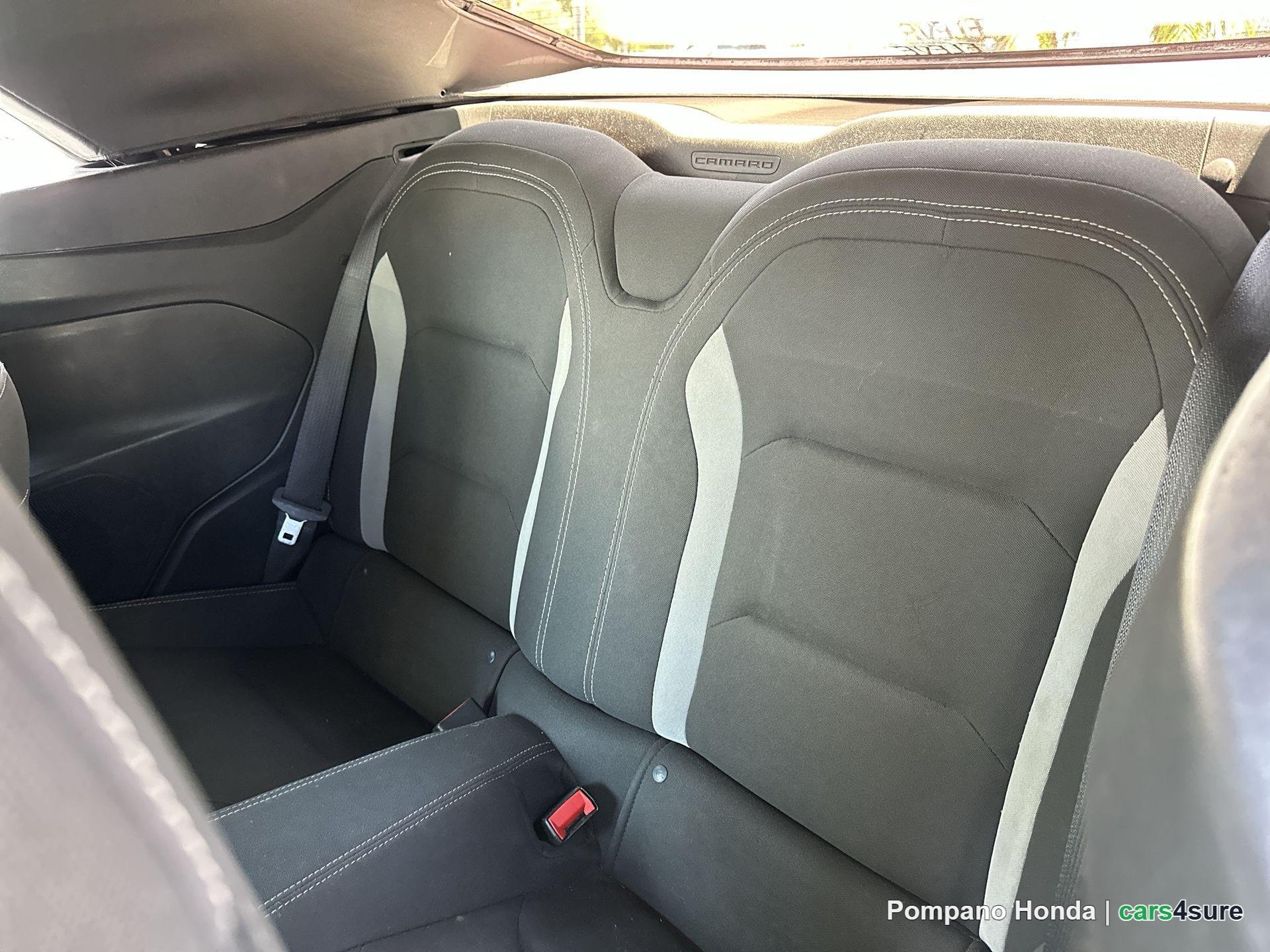 2019 CHEVROLET Camaro 1LS/1LT - Photo 8