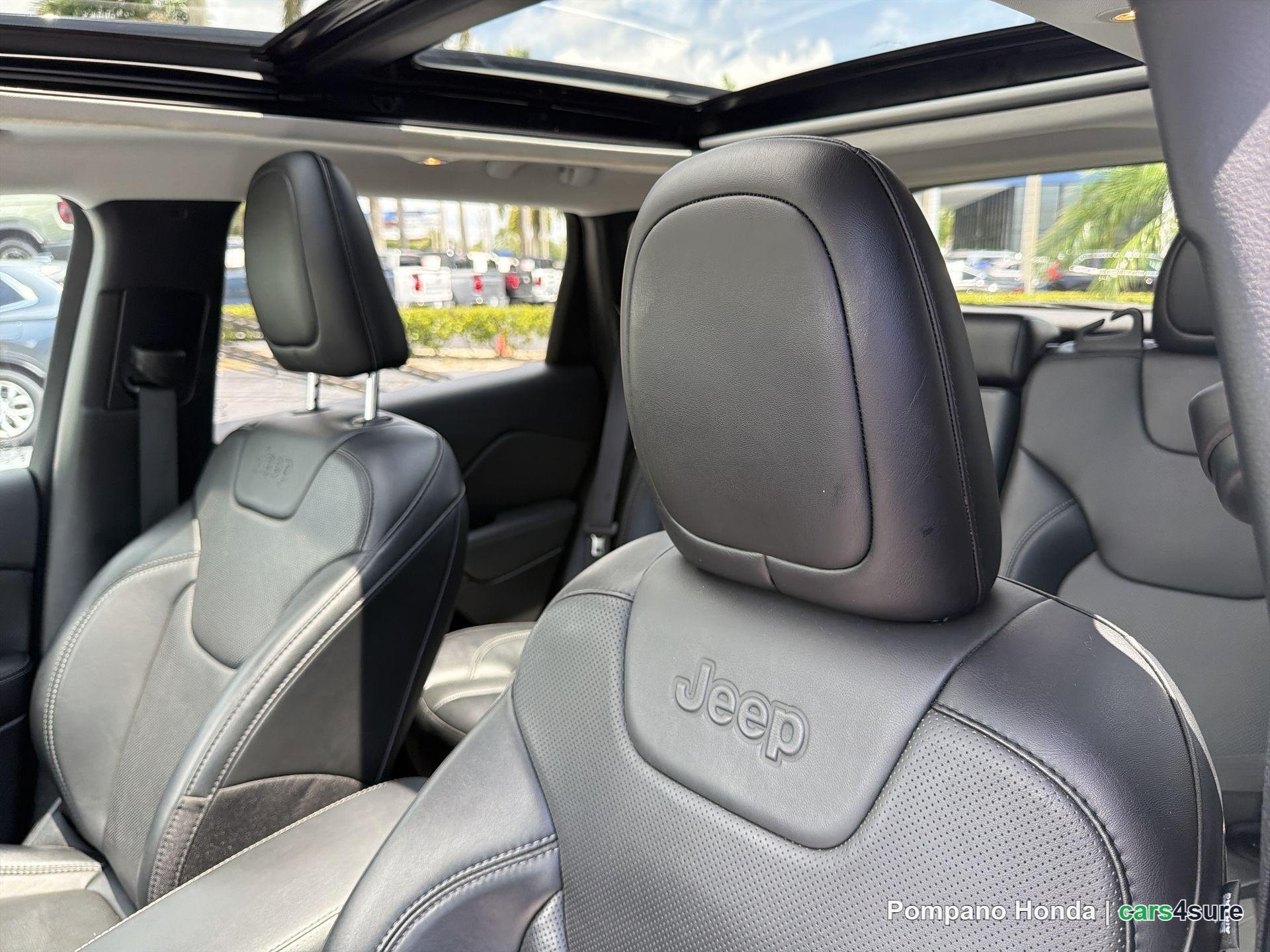 2023 JEEP Cherokee Altitude Lux, Altitude - Photo 3