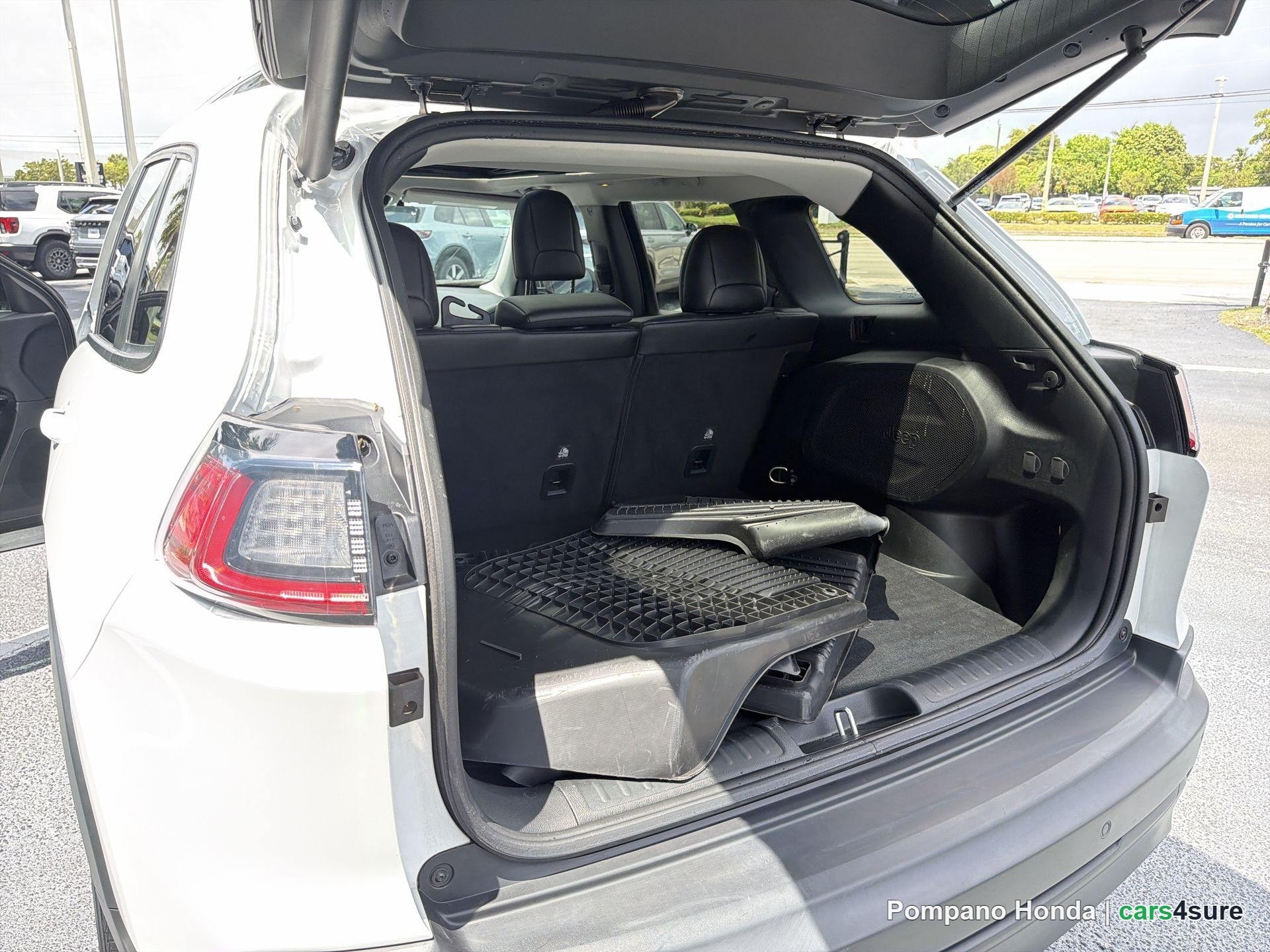 2023 JEEP Cherokee Altitude Lux, Altitude - Photo 12