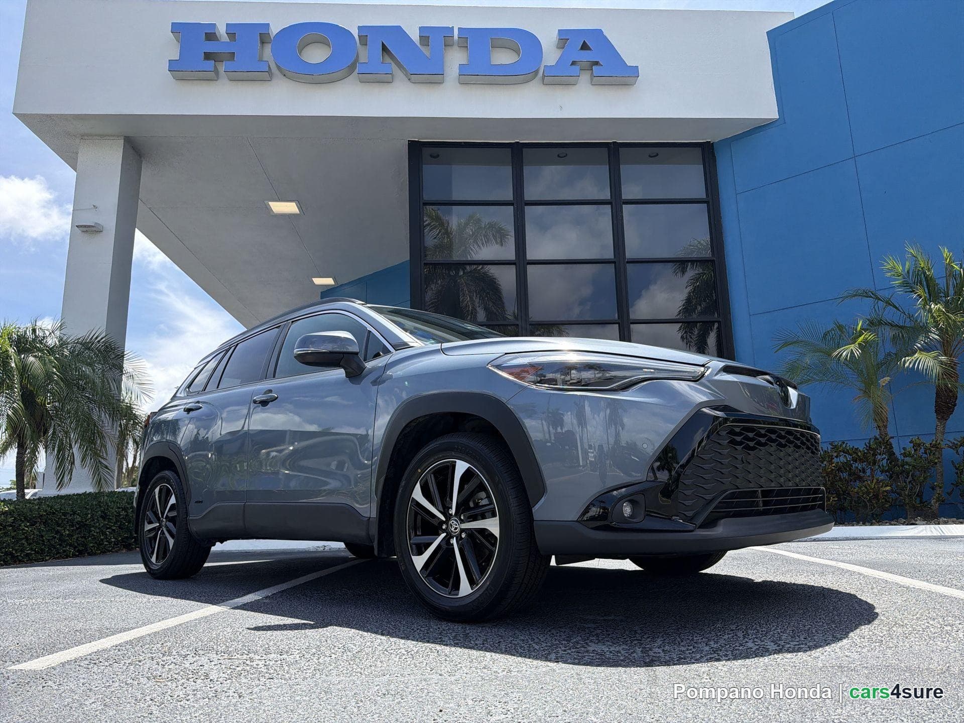 2023 TOYOTA Corolla Cross XSE